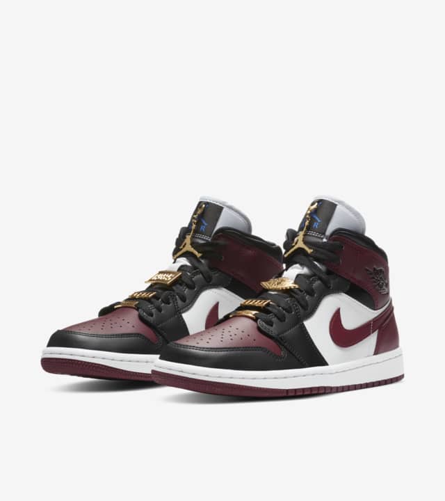 Air Jordan 1 Mid Dark Beetroot - Primeira Divisão