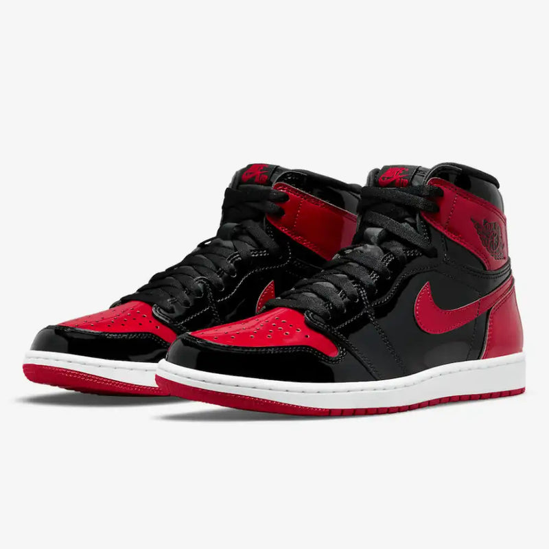 Air Jordan 1 High Patent Bred - Primeira Divisão