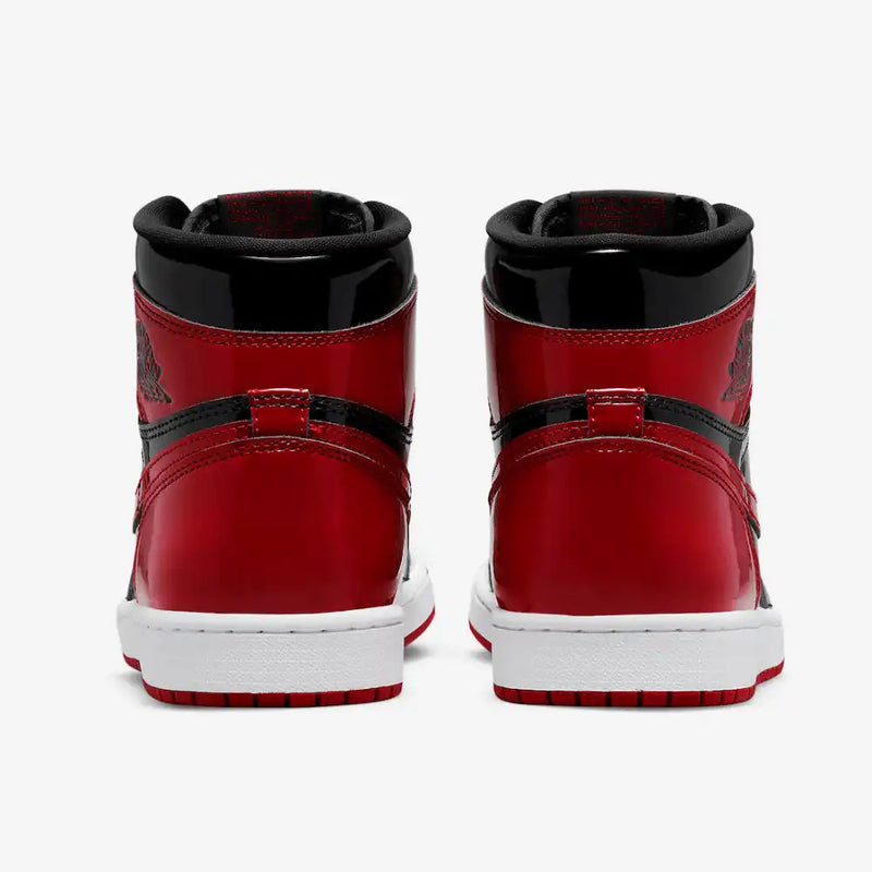 Air Jordan 1 High Patent Bred - Primeira Divisão