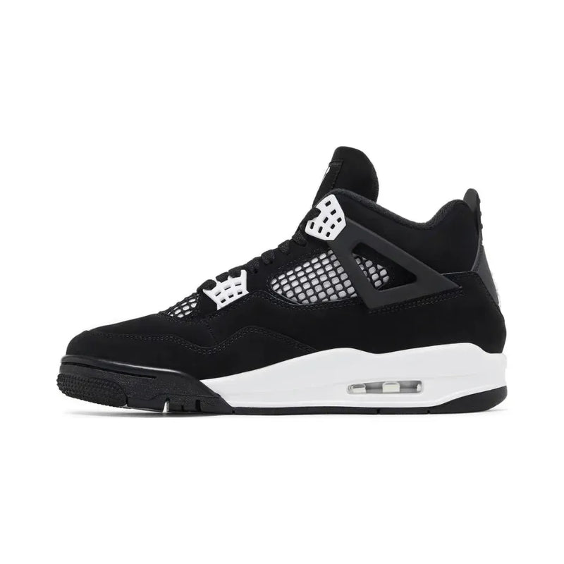 Air Jordan 4 White Thunder - Primeira Divisão