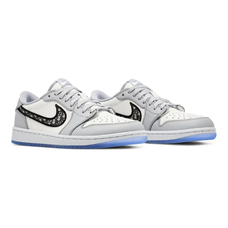 Dior x Air Jordan 1 Low - Primeira Divisão