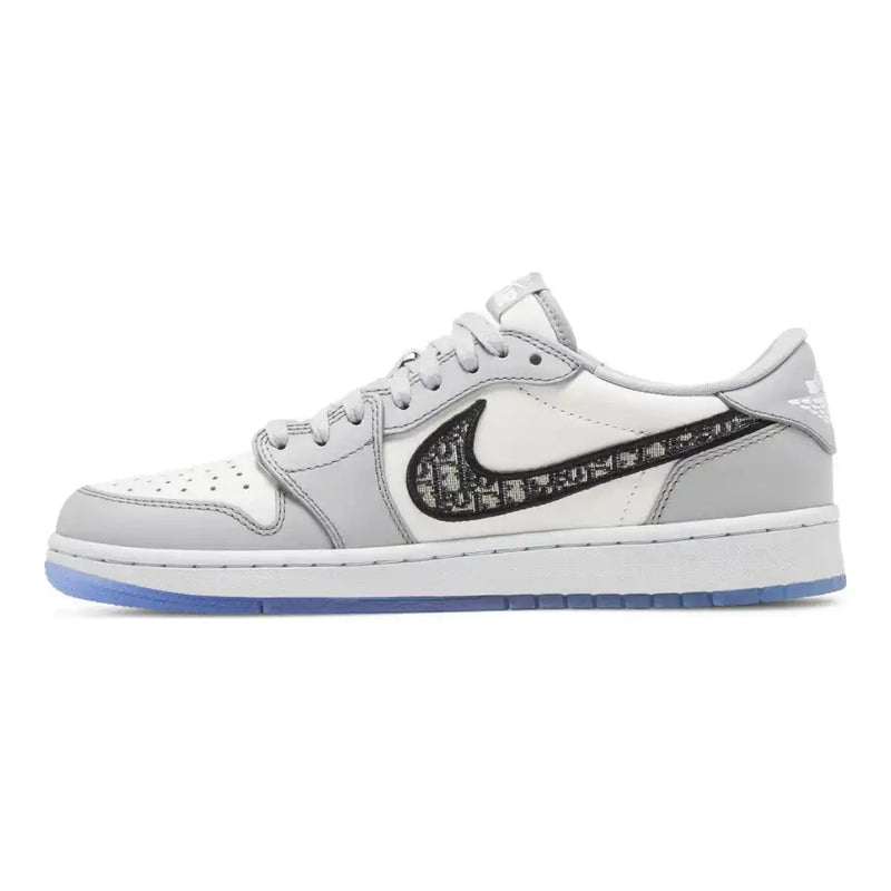 Dior x Air Jordan 1 Low - Primeira Divisão
