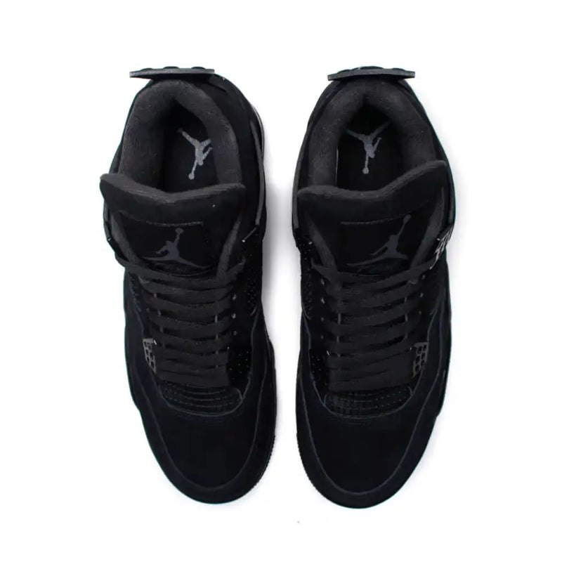 Air Jordan 4 Black Cat - Primeira Divisão
