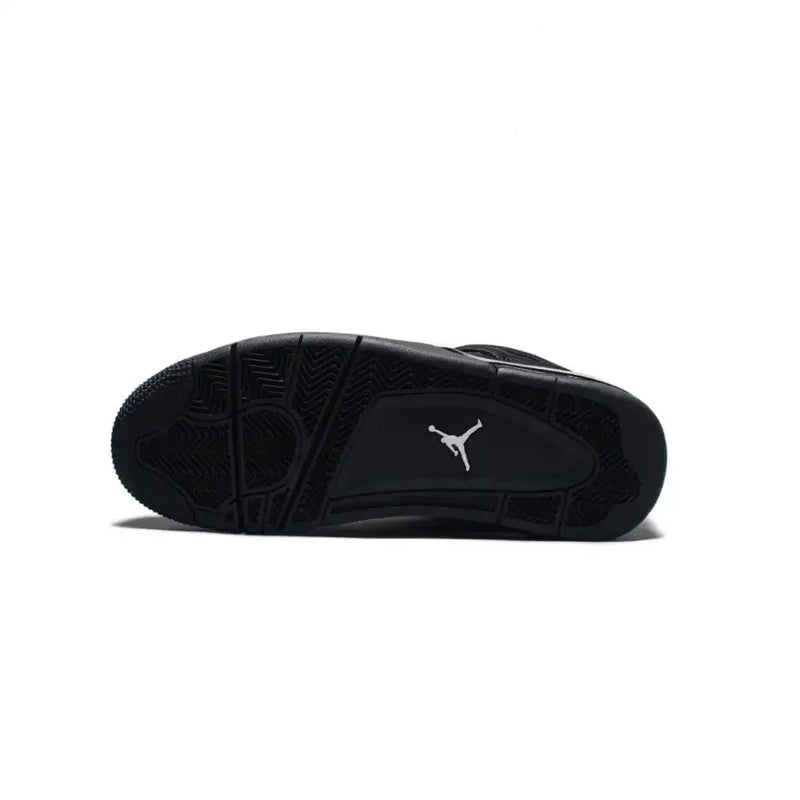 Air Jordan 4 Black Cat - Primeira Divisão