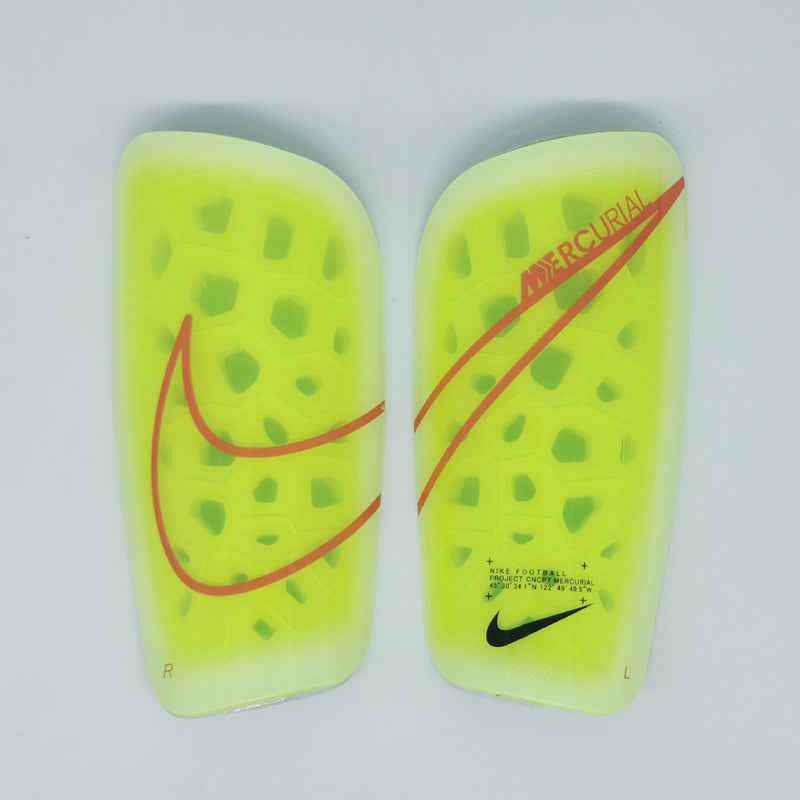 Caneleira Nike Mercurial LITE – Primeira Divisão