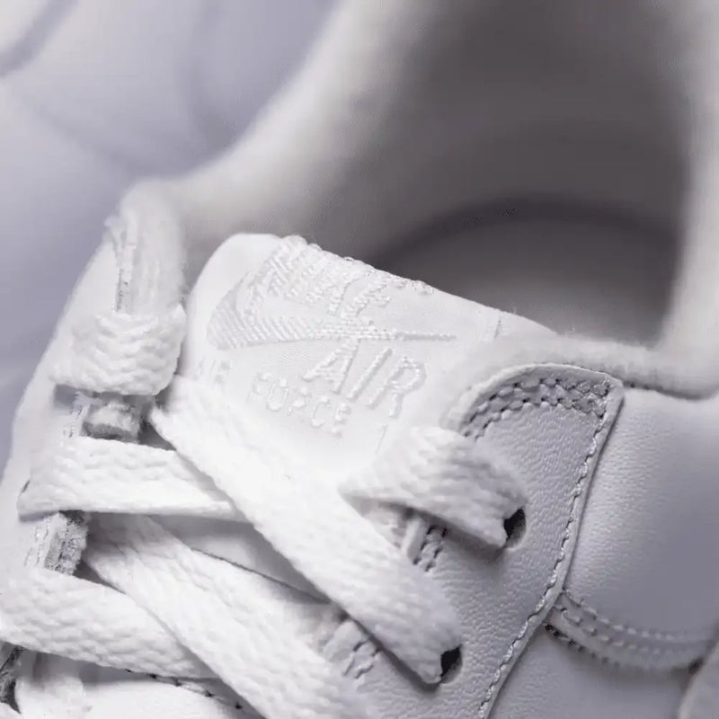 Supreme x Nike Air Force 1 Low Box Logo White – Primeira Divisão