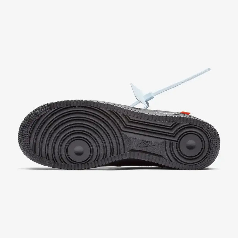 Off-White x Nike Air Force 1 Black – Primeira Divisão