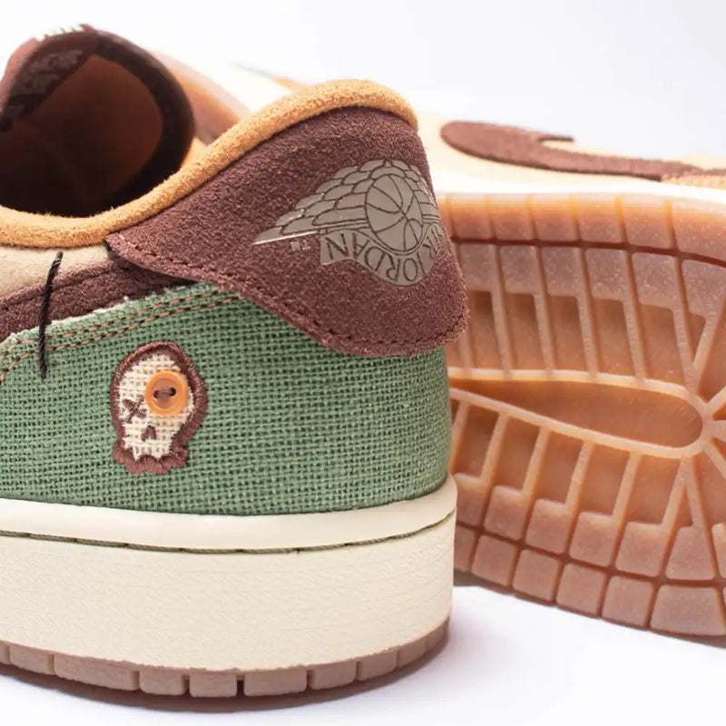 Air Jordan 1 Low Voodoo Flax and Oil Green - Primeira Divisão