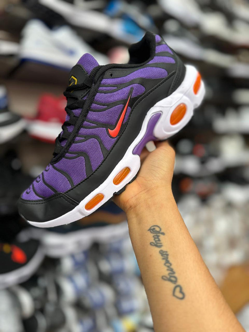 Nike Air Max TN Refletivo - Segunda Divisão