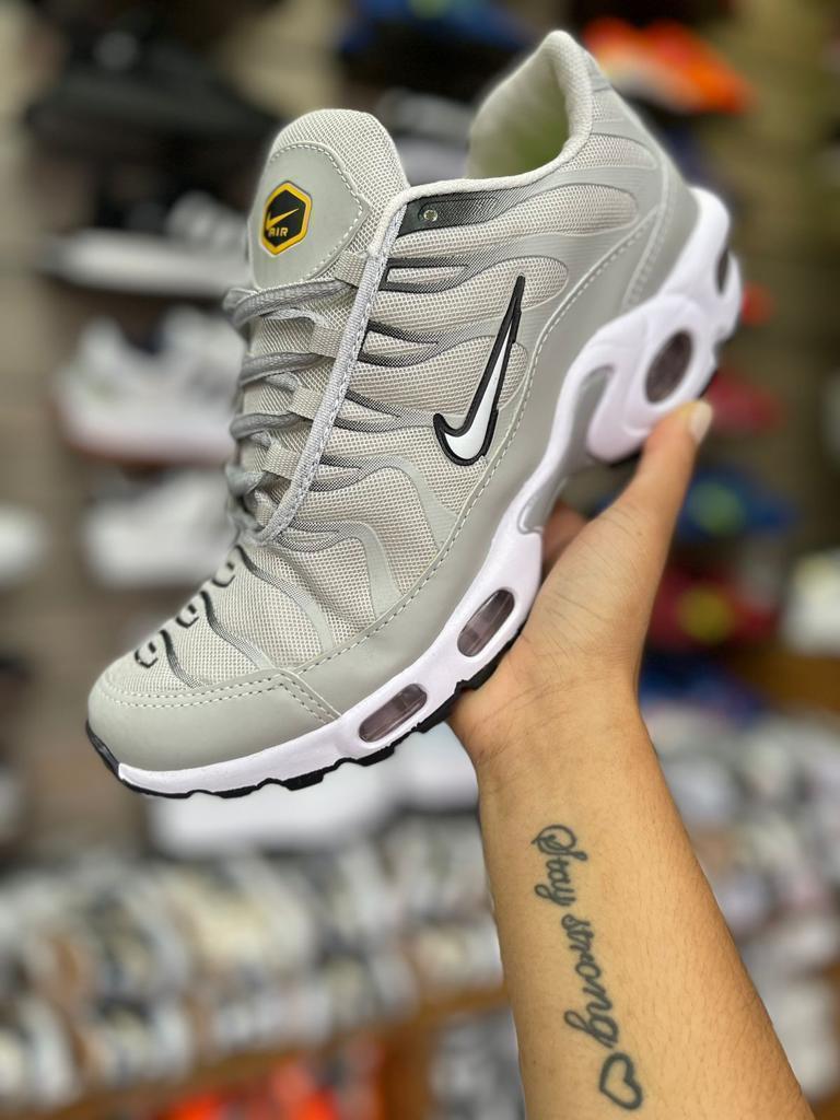 Nike Air Max TN Plus - Segunda Divisão