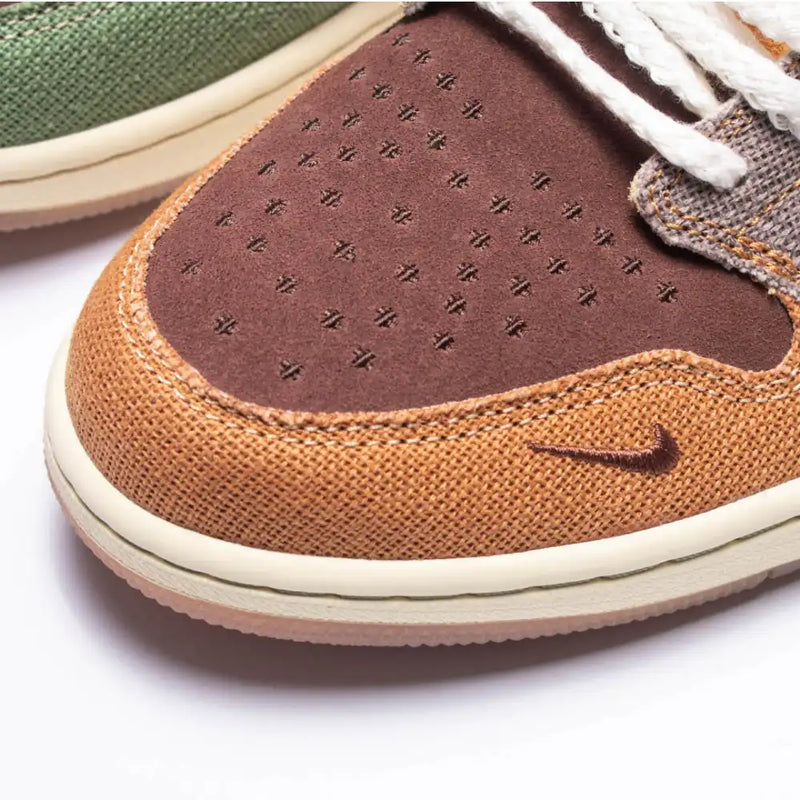 Air Jordan 1 Low Voodoo Flax and Oil Green - Primeira Divisão
