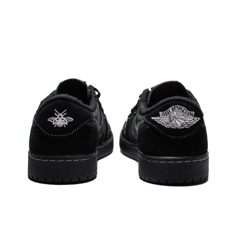Travis Scott x Air Jordan 1 Low OG Black Phantom - Primeira Divisão