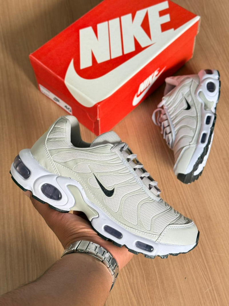 Nike Air Max TN Plus - Segunda Divisão